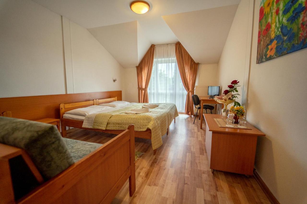 Park Hotel Cingov Смижаны Экстерьер фото