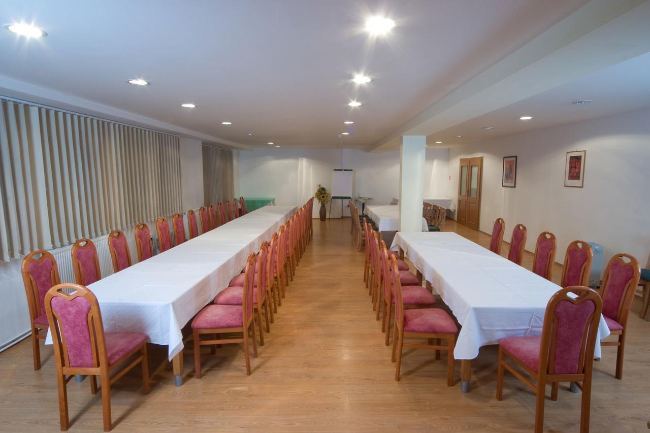 Park Hotel Cingov Смижаны Экстерьер фото